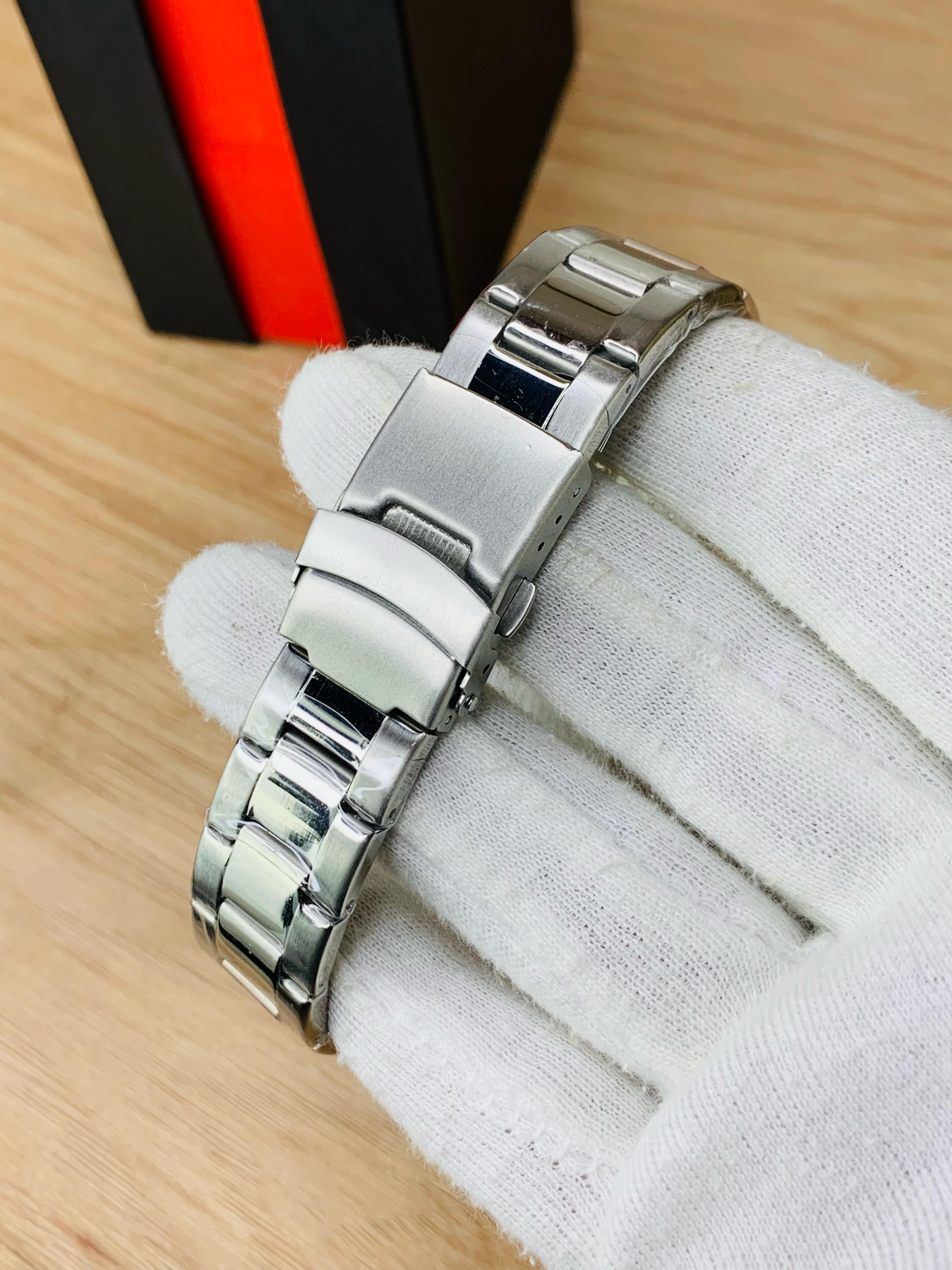 Rolex Submariner silver black